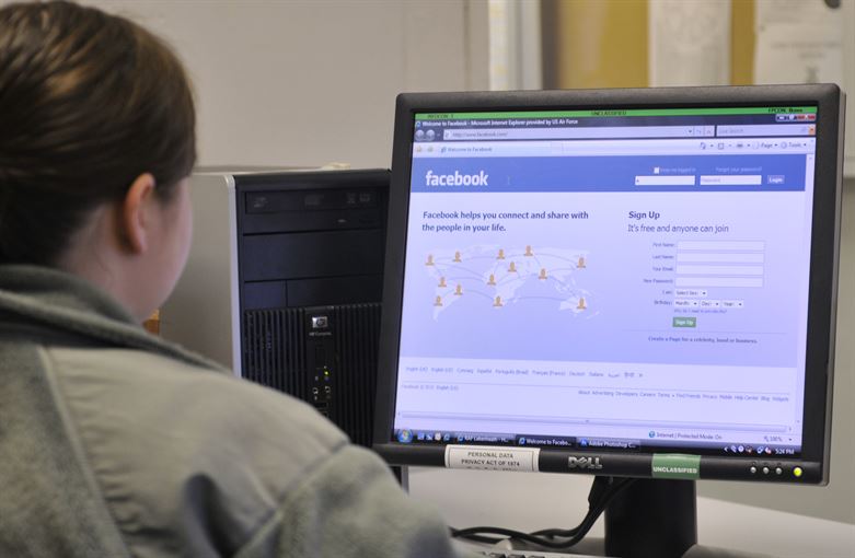 كيفية زيادة حركة المرور موقع ووردبريس؟ (أفضل 20 ممارسة) 3 خوارزميات الفيسبوك الجديدة